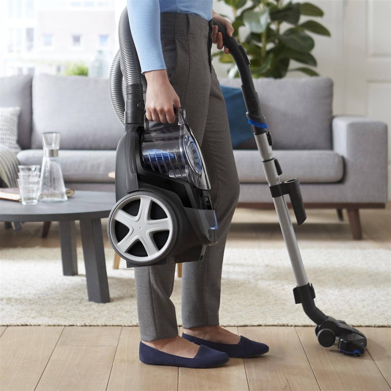 Aparate interne Philips FC933109 Vidica voluminoasa PowerPro Compact 900W 15 L Volum de praf perie integrata Negru