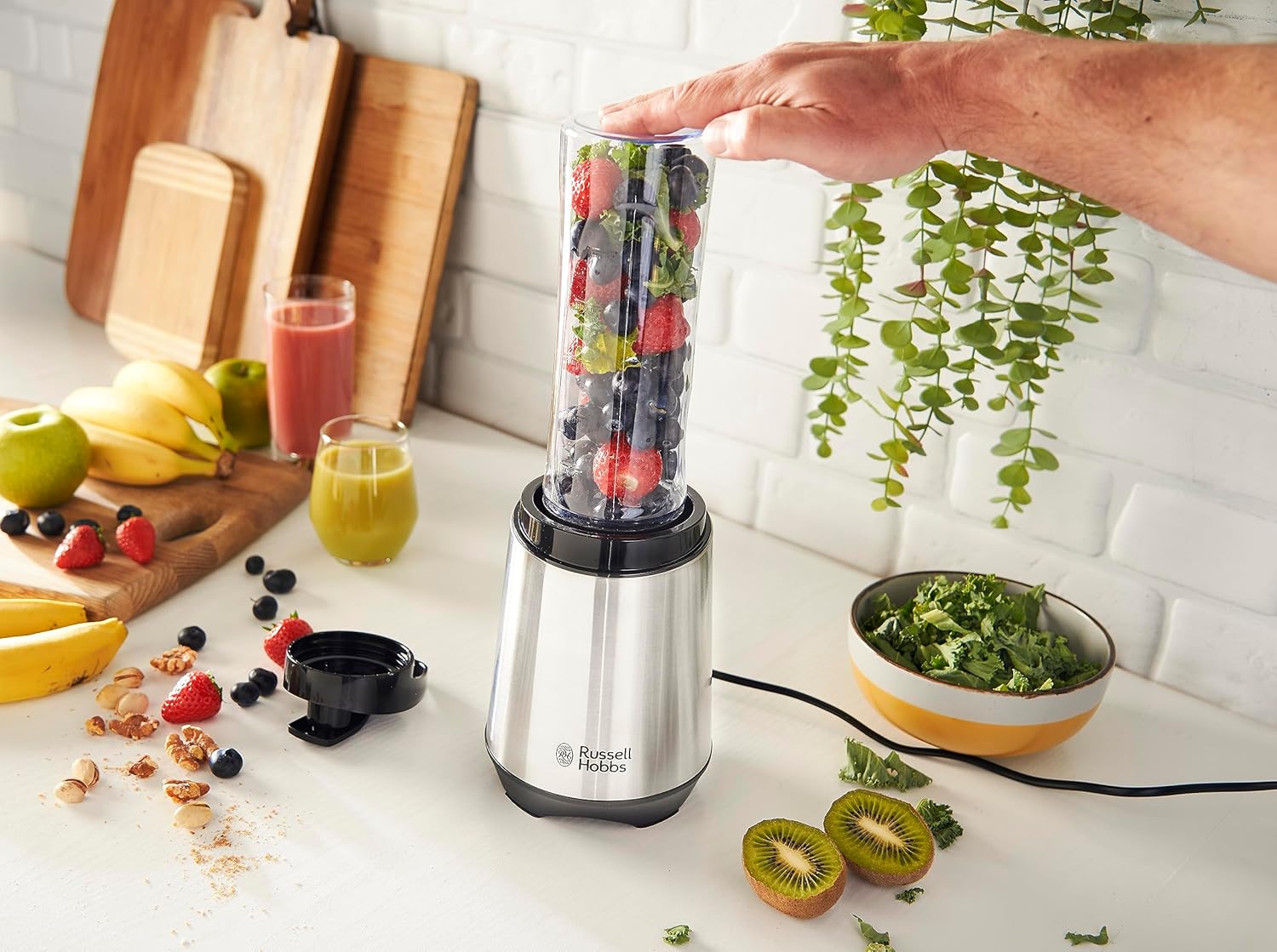 Russell Hobbs Mixer-Litmier si Smoothie Maker pentru a merge 23500 rpm motor de putere incl Recipientul de amestec 1x 600ml BPA fara BPA masina de spalat vase si break-rezistent incl Decker Shooter otel inoxidabil 23472-56